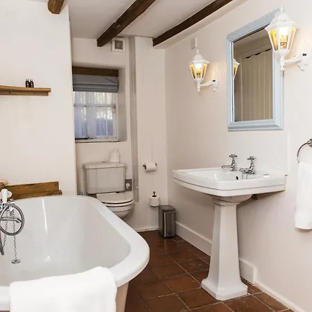 Trenderway Farm Bed & Breakfast 5*