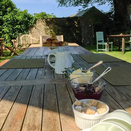 Trenderway Farm Bed & Breakfast