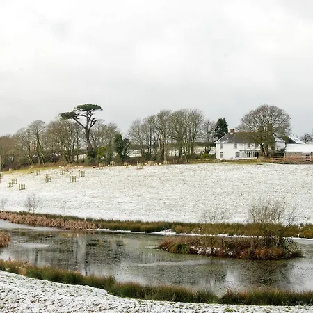 Trenderway Farm Bed & Breakfast 5*